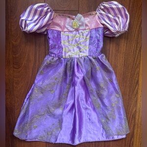 Adorable Disney Rapunzel costume dress size 4-6x